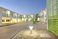 Mackay Oceanside Central Hotel Official - 4 tähden
