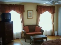 Four Creeks Bed&Breakfast Hotel di 