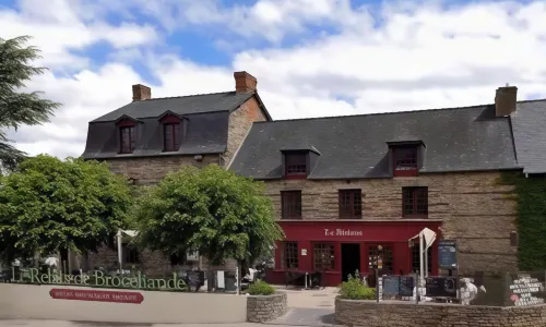Logis Hotel, Restaurant et Spa le Relais de Broceliande