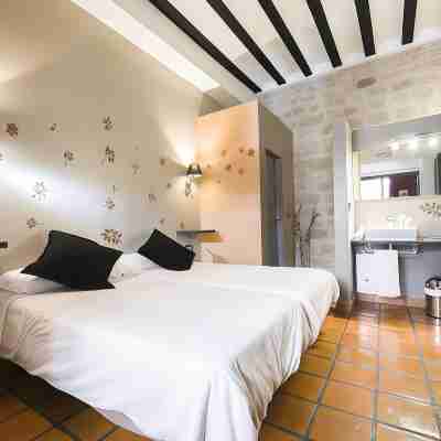 Alvaro de Torres Boutique Rooms