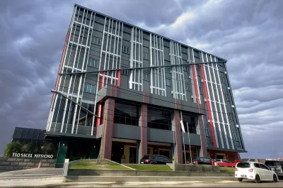 New Hollywood Hotel Hotel di Pekanbaru