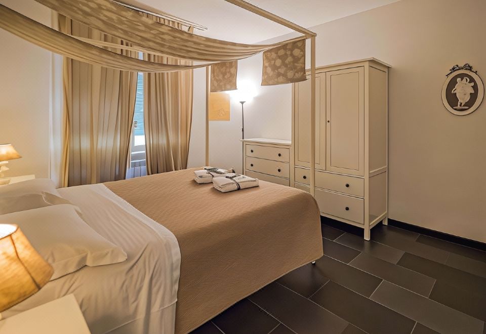 Sciacchetrà Ground Floor Apartment with AC
