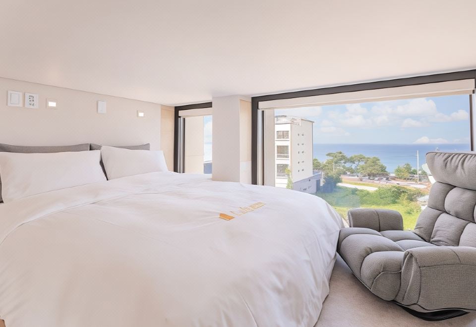 La Poem Pension exterior view