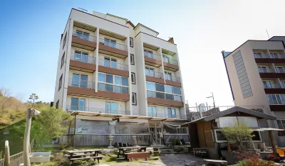Sokcho Haeoleumhouse