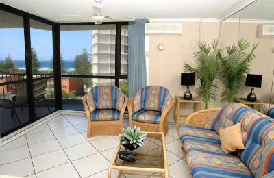 Burleigh Gardens Các khách sạn ở Palm Beach