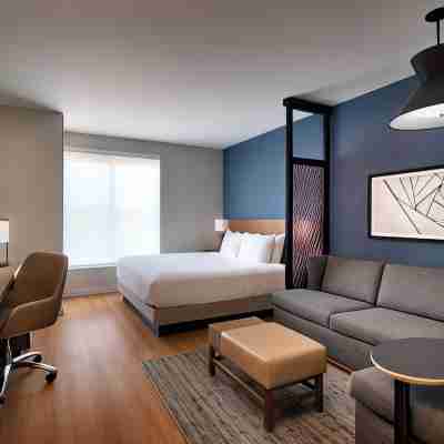 Hyatt Place Fayetteville/Springdale Rooms