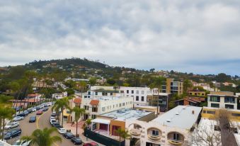 Seashore X by AvantStay Chic la Jolla Flat 5Mins from the Beach