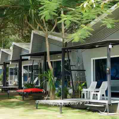 Baan Koh Mak Hotel Exterior