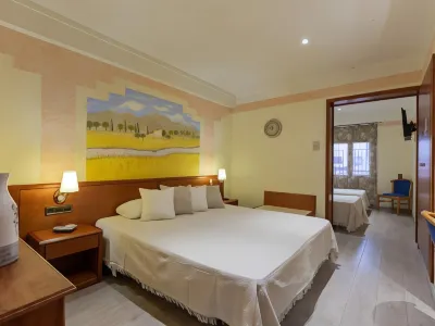 Hotel Checkin Travé Hotels near Castell de Sant Ferran