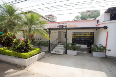 Medellín Vibes Hostel Отели в г. 