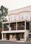 Guesthouse by Good Neighbor 홈랜드 센터 주변 호텔