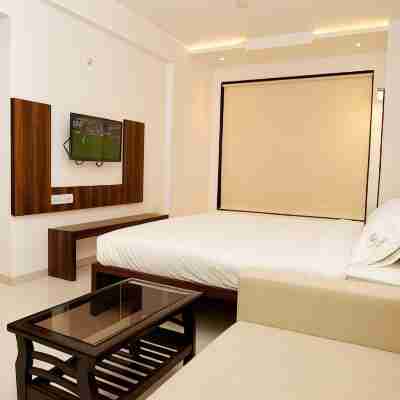 Hotel G-Square - Shirdi Rooms