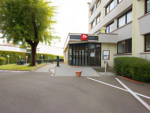 Ibis Chambery