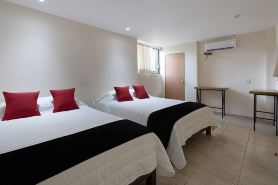 Hotel Ashly Loma Larga