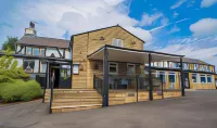 The Moorcock Inn Hotel dekat Cottons Restaurant hop wood hall college