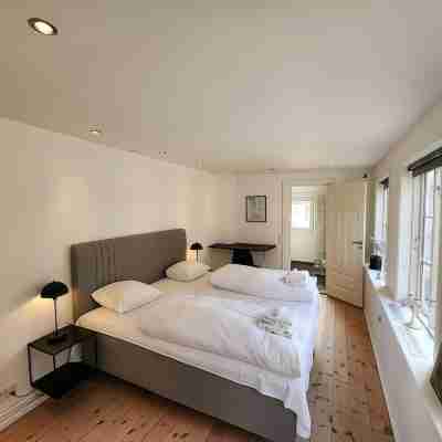 Sunset Penthouse Rooms
