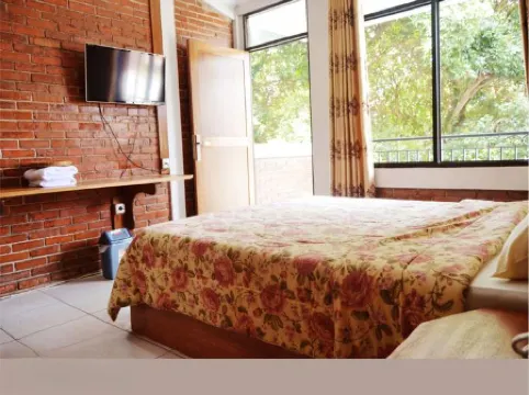 Puri Saras Family Garden Hotel Syariah