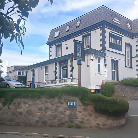 The Menai Hotel and Bar