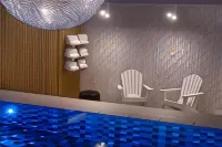Maritim Hotel München - Pools
