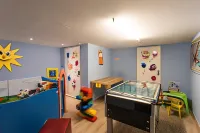 Hotel Lenz Hotels in Kappl