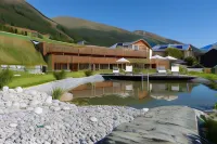 Relais & Châteaux in Lain Hotel Cadonau فنادق في Zuoz