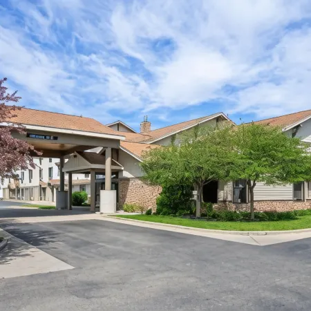 White Pines Inn & Suites