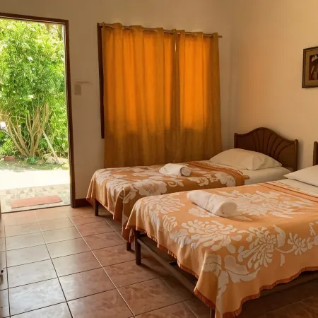 Eve's Kiosk Dive Resort