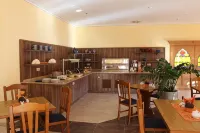 Hotel Knorre - breakfast