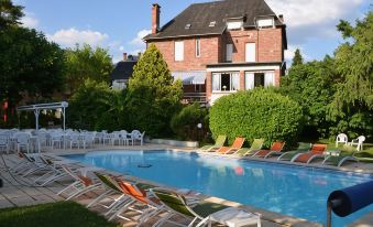 LogisHotels le Relais du Quercy