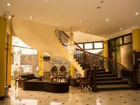 Crown Royale Hotel Các khách sạn ở Bataan