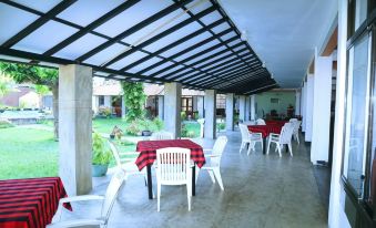 Topaz Beach Hotel