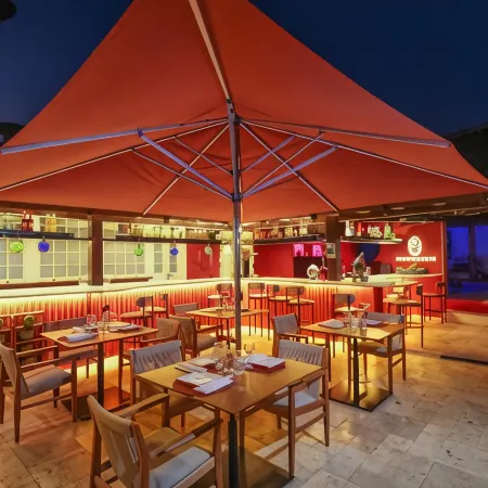 Sandi Hotel