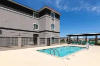 La Quinta Inn & Suites by Wyndham Midland North