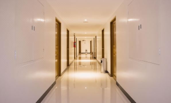 The Holidays Hill Betong