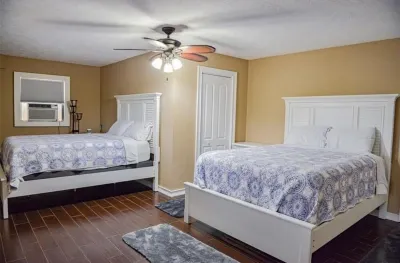 Family Friendly Scalloping Dream with 30ft of Dockage!