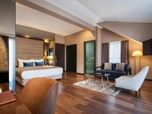 Saint Ten Boutique Hotel, Small Luxury Hotels