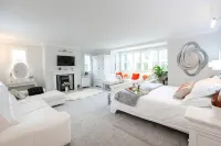 Justb Deva Edinburgh Hotels in Penicuik