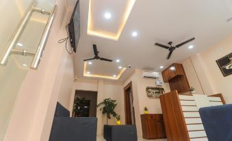 Hotel Dev Krishna Palace