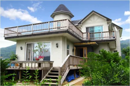 Anseong TS Pension Отели рядом с достопримечательностью «럭셔리 안성 M 글램핑카라반»