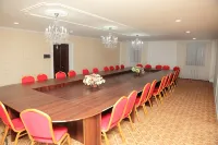 Aska Hotel