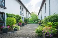Hotel am Wald Hotels in Langenfeld