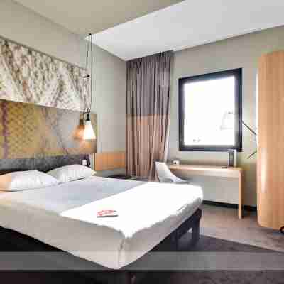 ibis Niort Est Mendès France Rooms