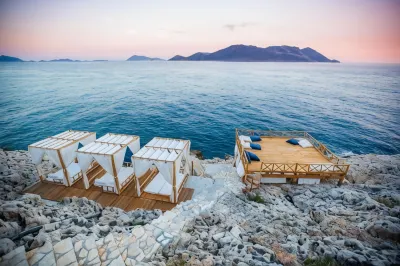 Lycia Hotel