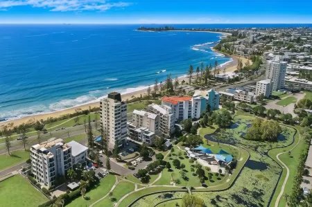 Meridian Alex Beach Apartments