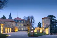 Domaine et Chateau de Valinches - Hotel & Restaurant Hotels in Savigneux