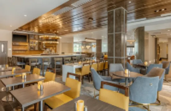 DoubleTree by Hilton Charleston Riverview