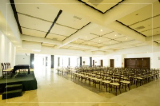 Hotel Gran Plaza & Convention Center