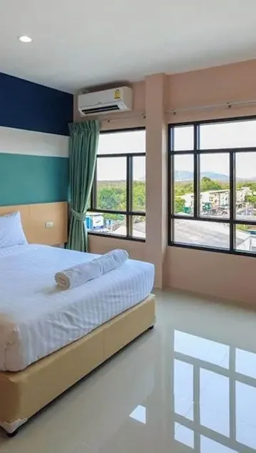 ห้องซูพีเรียร์ เตียงใหญ่ 1 เตียง