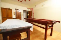 Beach and Lake Ayurvedic Resort, Kovalam - spa
