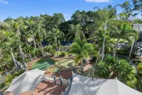 White Crest Apartments - parking